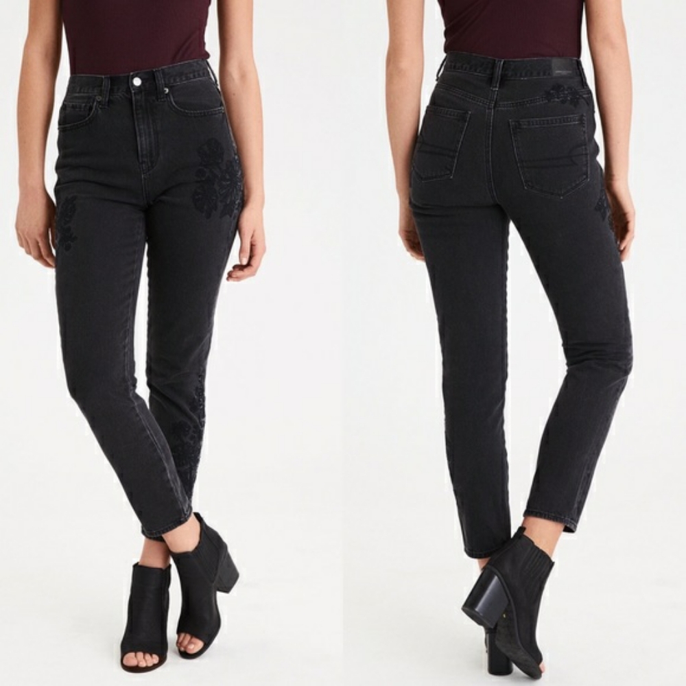 american eagle rose  embroidered  mom jeans 🕷